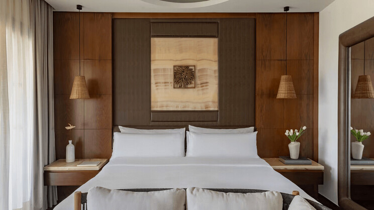 RedLevel Deluxe Room 